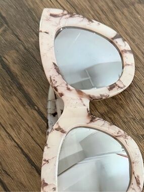 Marble Cat Eye Sunglasses - Pink Beige Frame